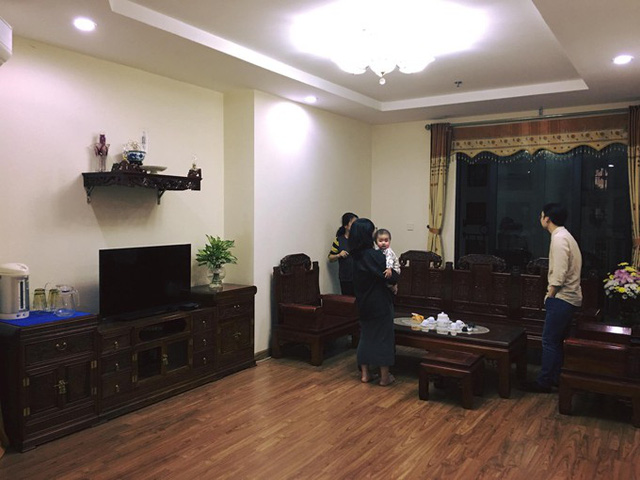 Căn hộ mà vợ chồng Yến Nga (1992) và Minh Thành (1991) mua lại có diện tích 120 m2, nằm tại Hà Nội.