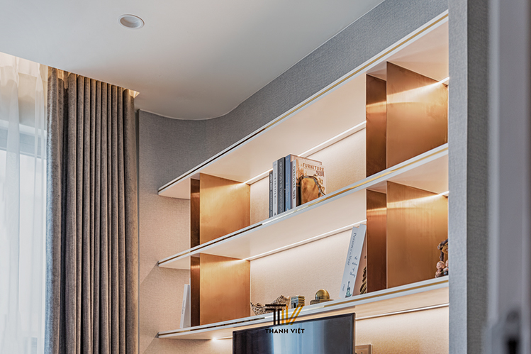 Kệ trưng bày với hệ thống đèn