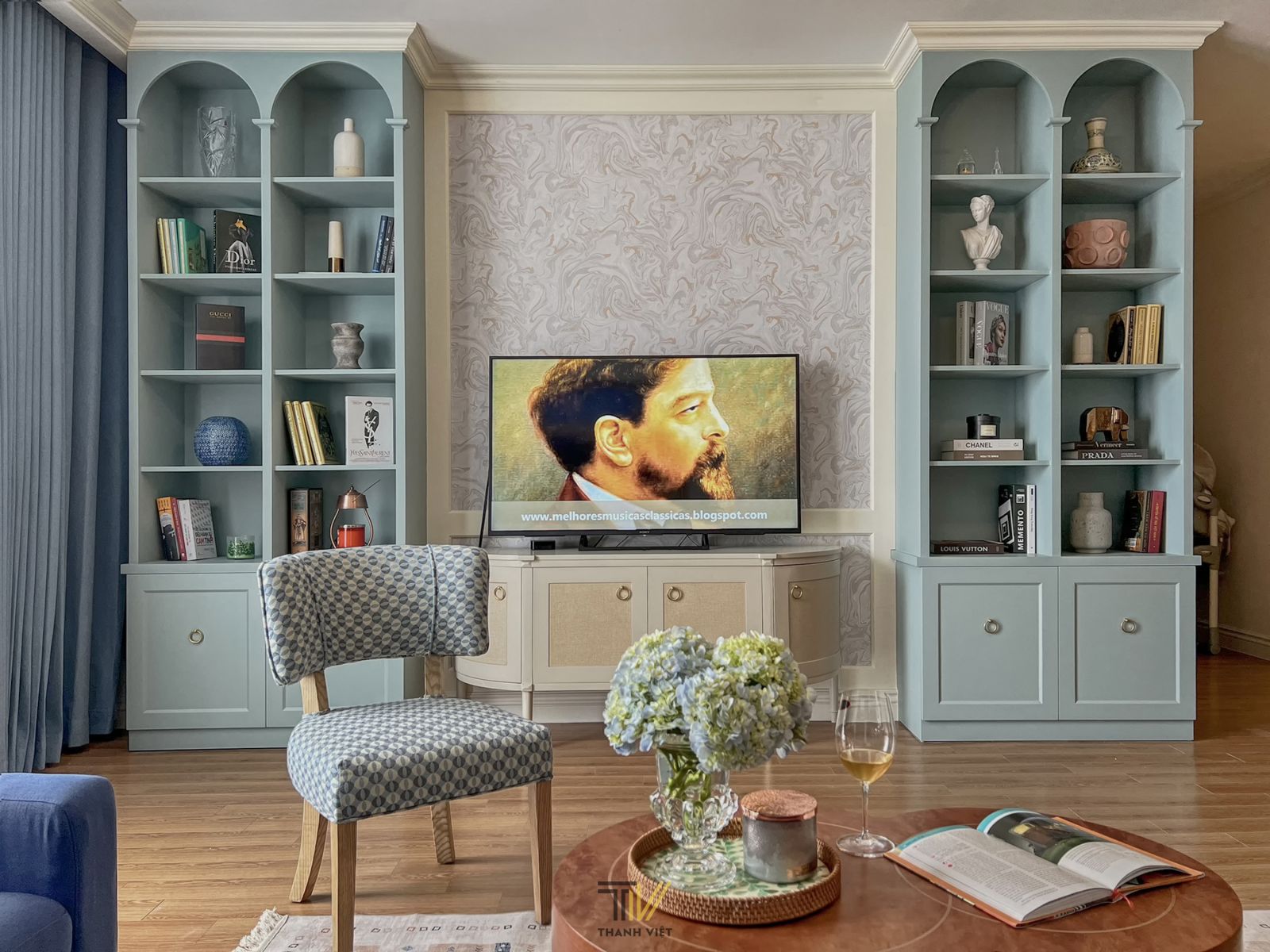 Phòng khách xanh mát thư thái