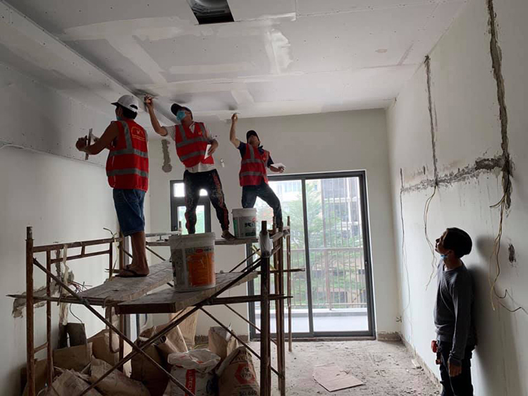 Quá trình hoàn thiện trần nhà