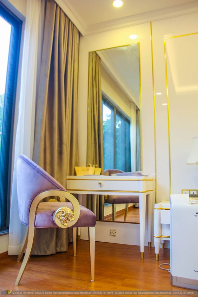 Bàn trang điểm tiện lợi