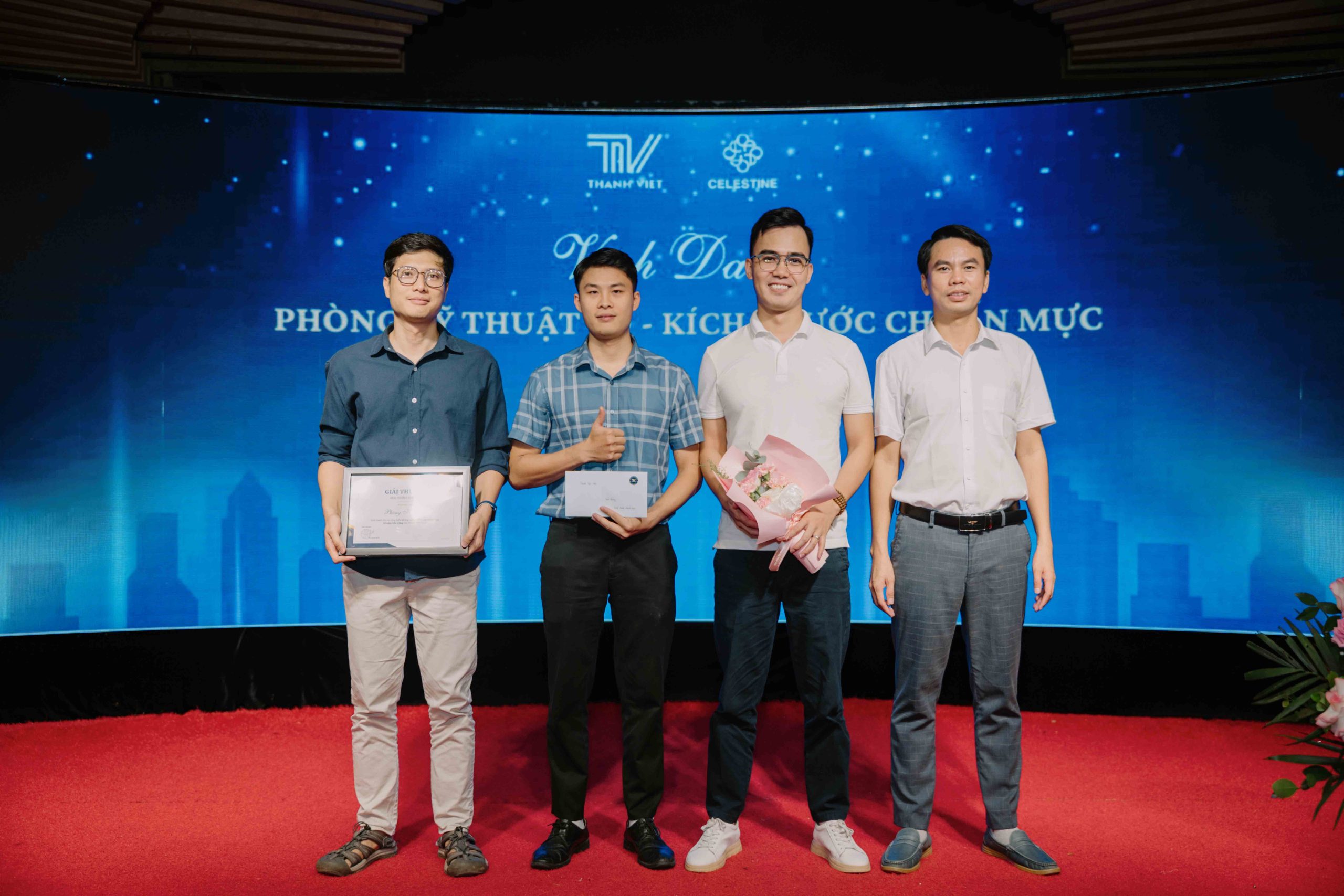 Vinh danh phòng Kỹ thuật