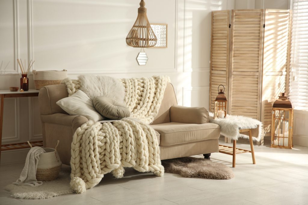 Bảng màu Hygge xoay quanh tông trung tính, với màu chủ đạo là trắng và kem